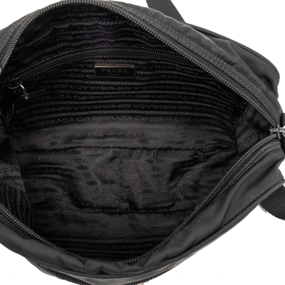 Pre-Loved Prada Tessuto Camera Bag - Picture 4 of 6